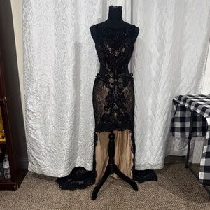 Sherri Hill 4324 Black Nude Lace Hi Low Dress Size 2 NWT Train Prom Formal Gown